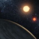 Dans le sillage de Tatooine: découverte d'un autre système multiplanétaire avec deux étoiles