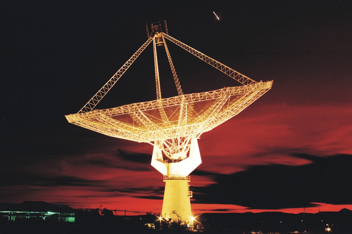 Des astronomes détectent un signal radio provenant de la plus éloignée des galaxies connues Giant-metrewave-radio-telescope